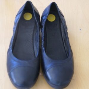 WOMEN FITFLOP SUPERCOMFORT EUR 39 SZ 9 BLACK FLATS
